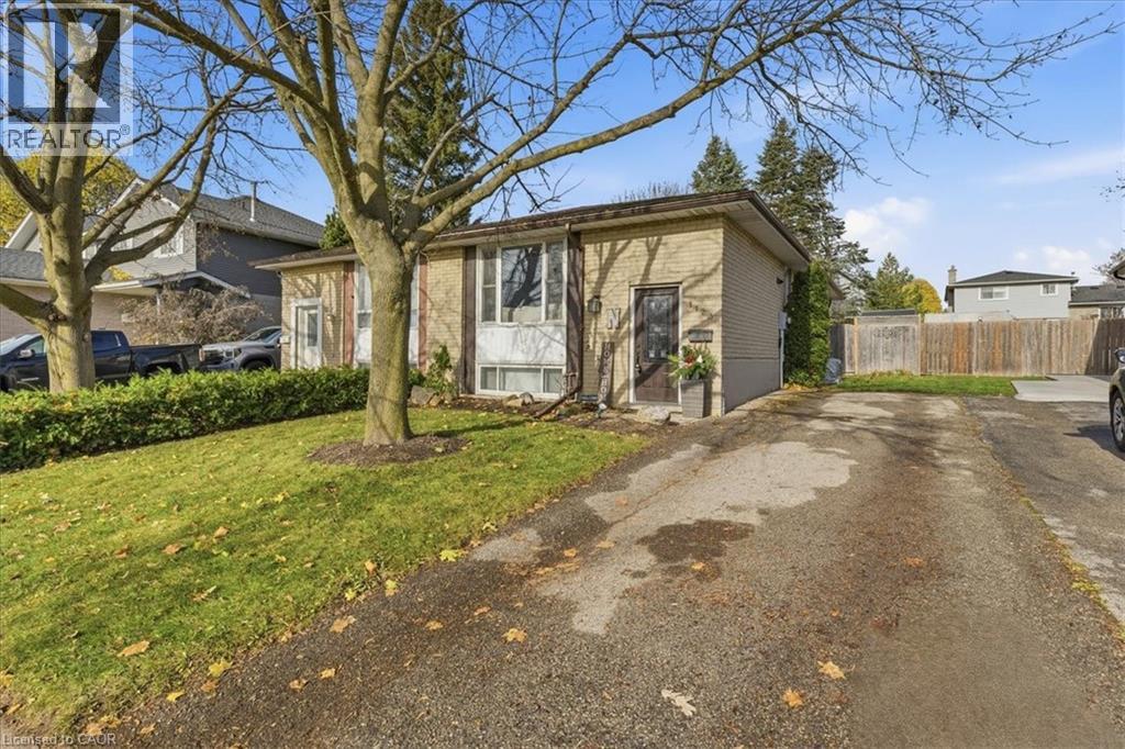 1123 Pearson Drive, Woodstock, Ontario  N4S 8J4 - Photo 1 - 40788645