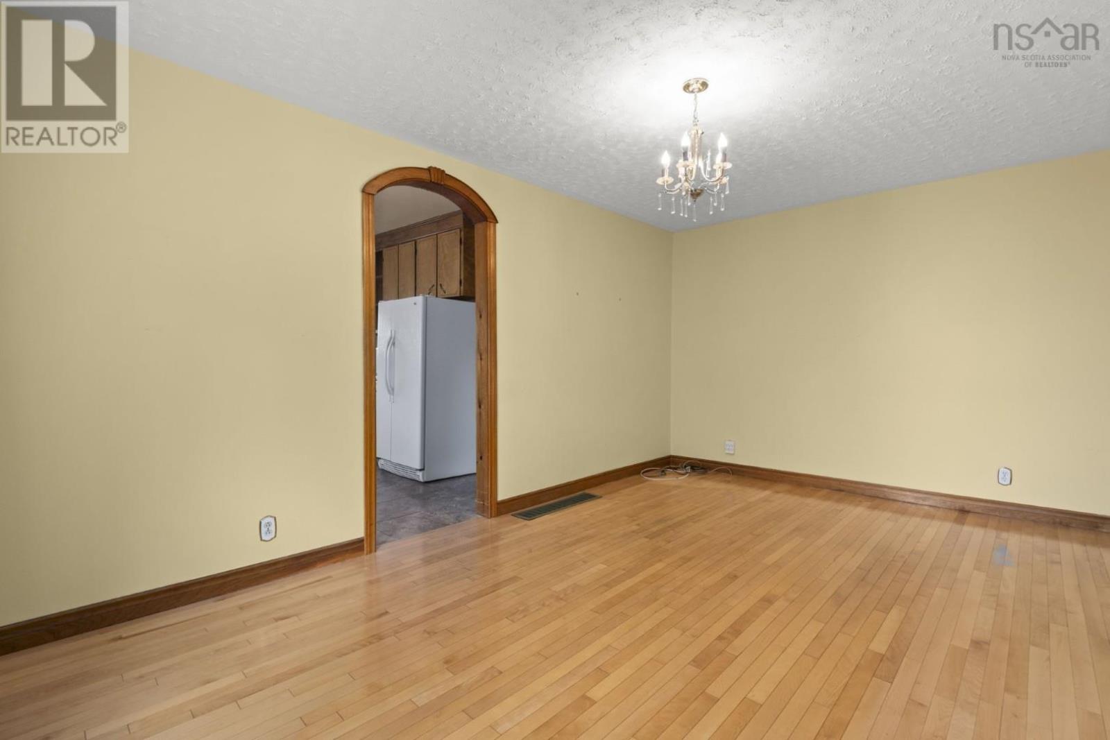 50 Forest Hill Drive, Halifax, Nova Scotia  B3M 1X5 - Photo 11 - 202527897