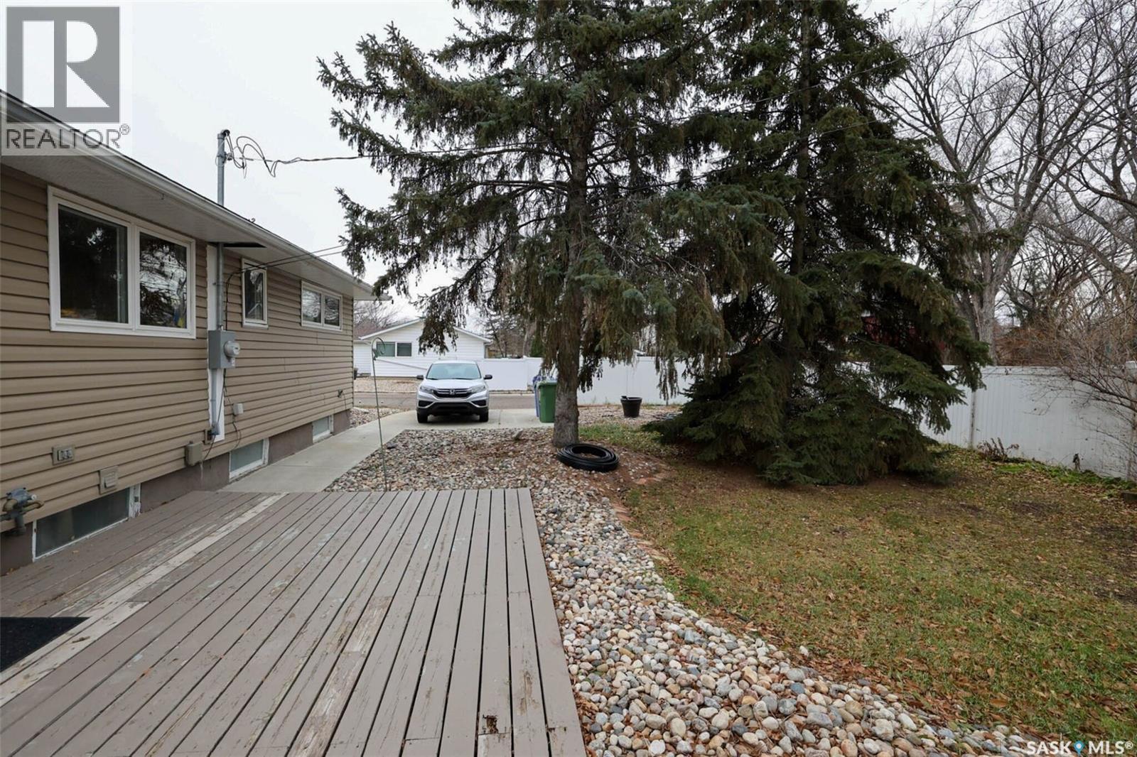 1711 Grant Drive, Regina, Saskatchewan  S4S 4V3 - Photo 20 - SK024156