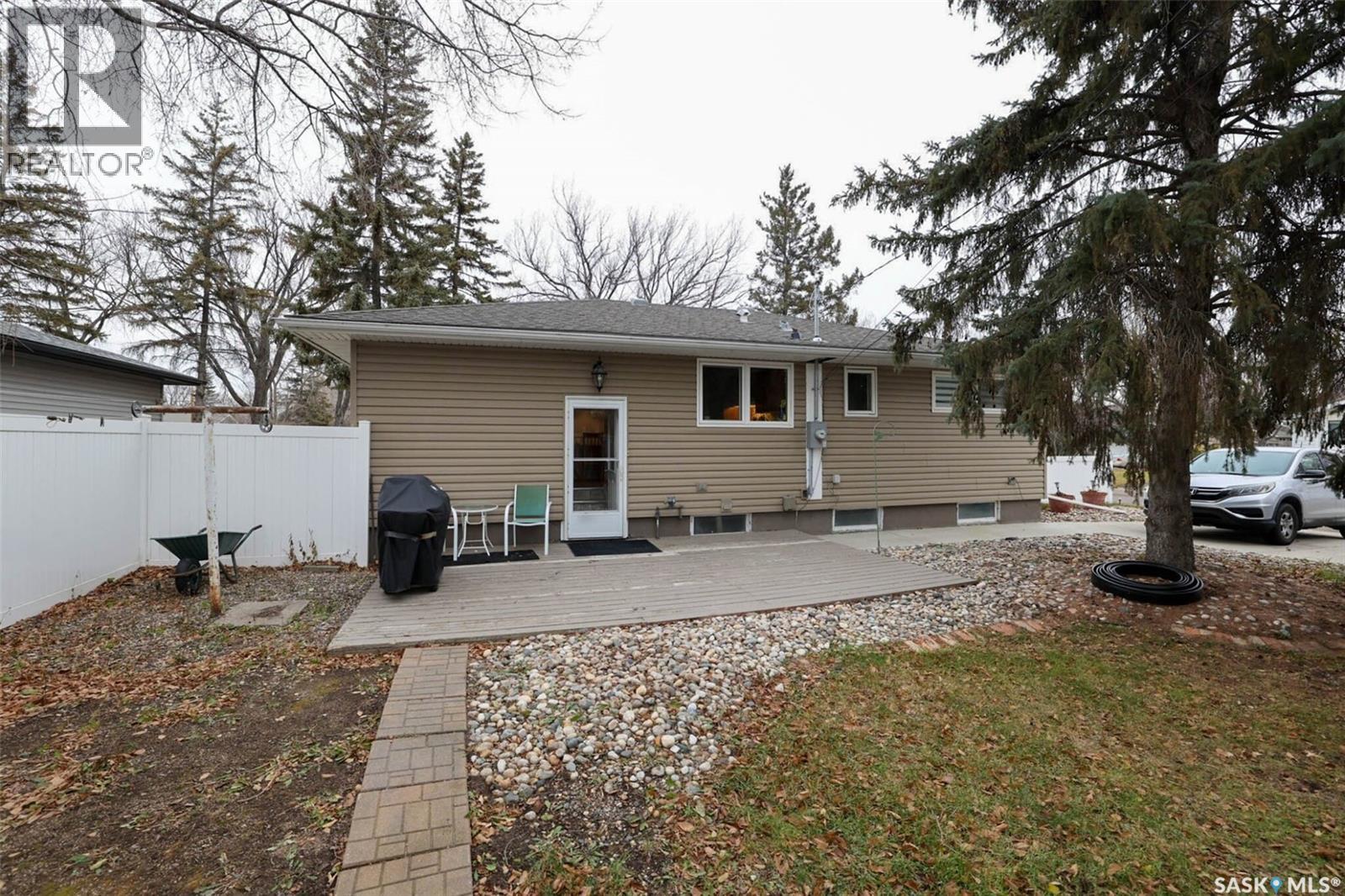 1711 Grant Drive, Regina, Saskatchewan  S4S 4V3 - Photo 21 - SK024156