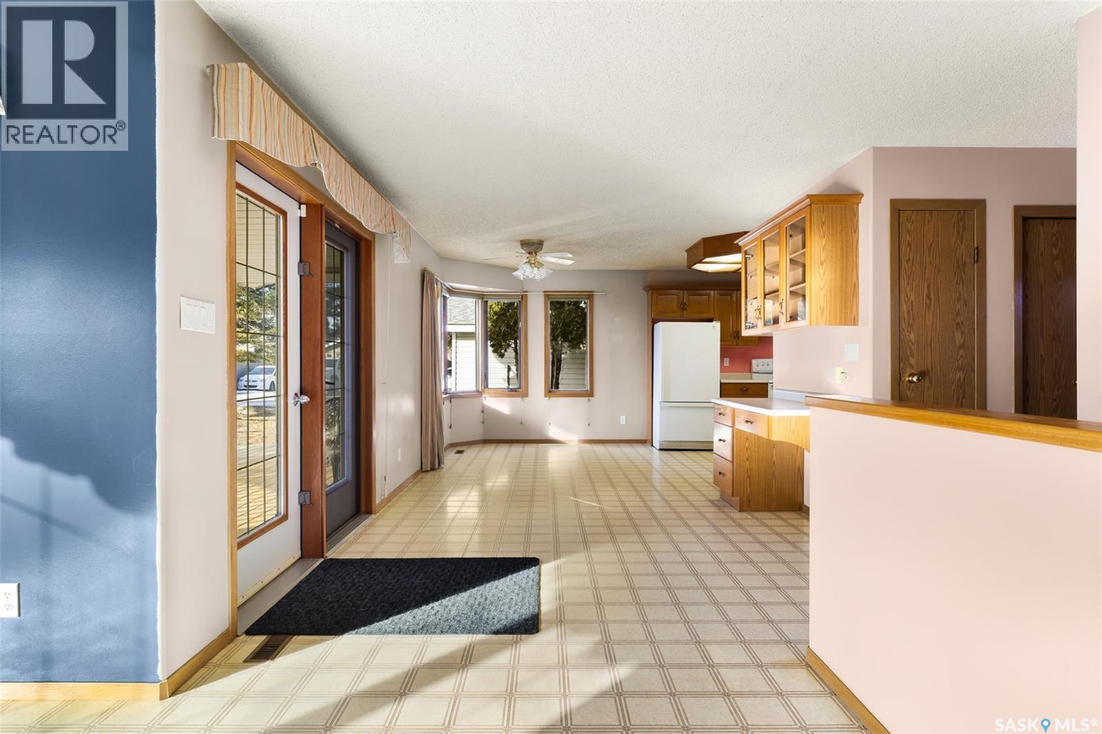 420 3rd Avenue, Kelliher, Saskatchewan  S0A 1V0 - Photo 10 - SK024154