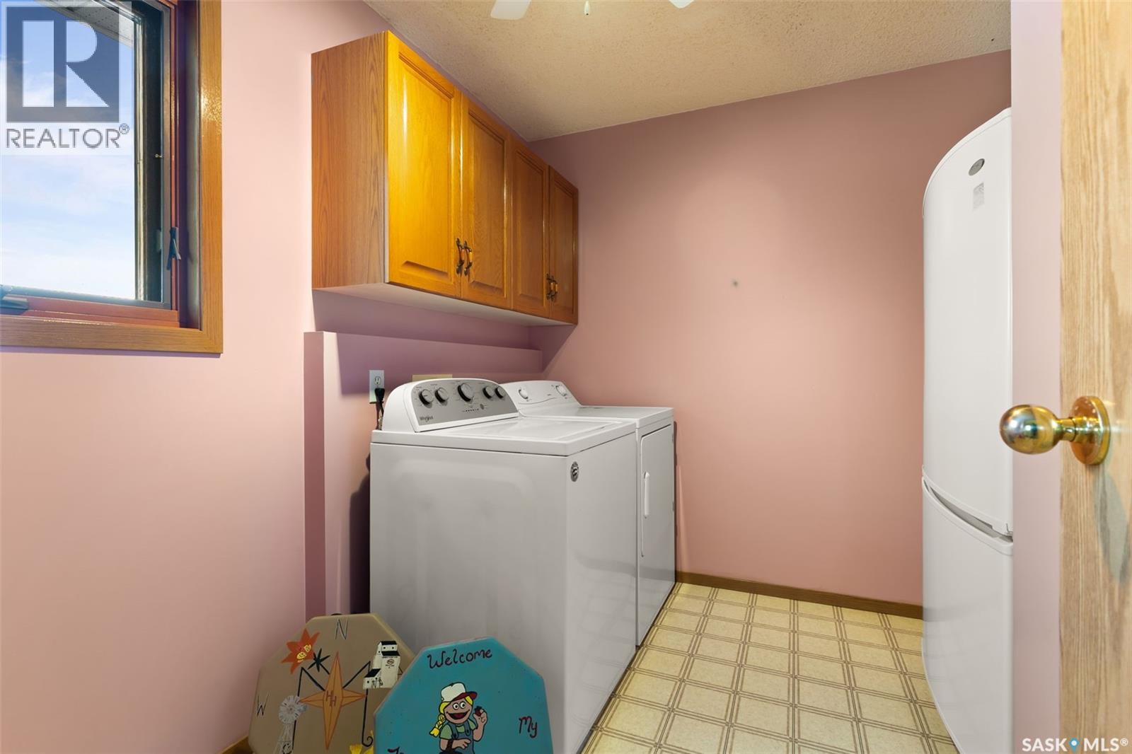 420 3rd Avenue, Kelliher, Saskatchewan  S0A 1V0 - Photo 28 - SK024154