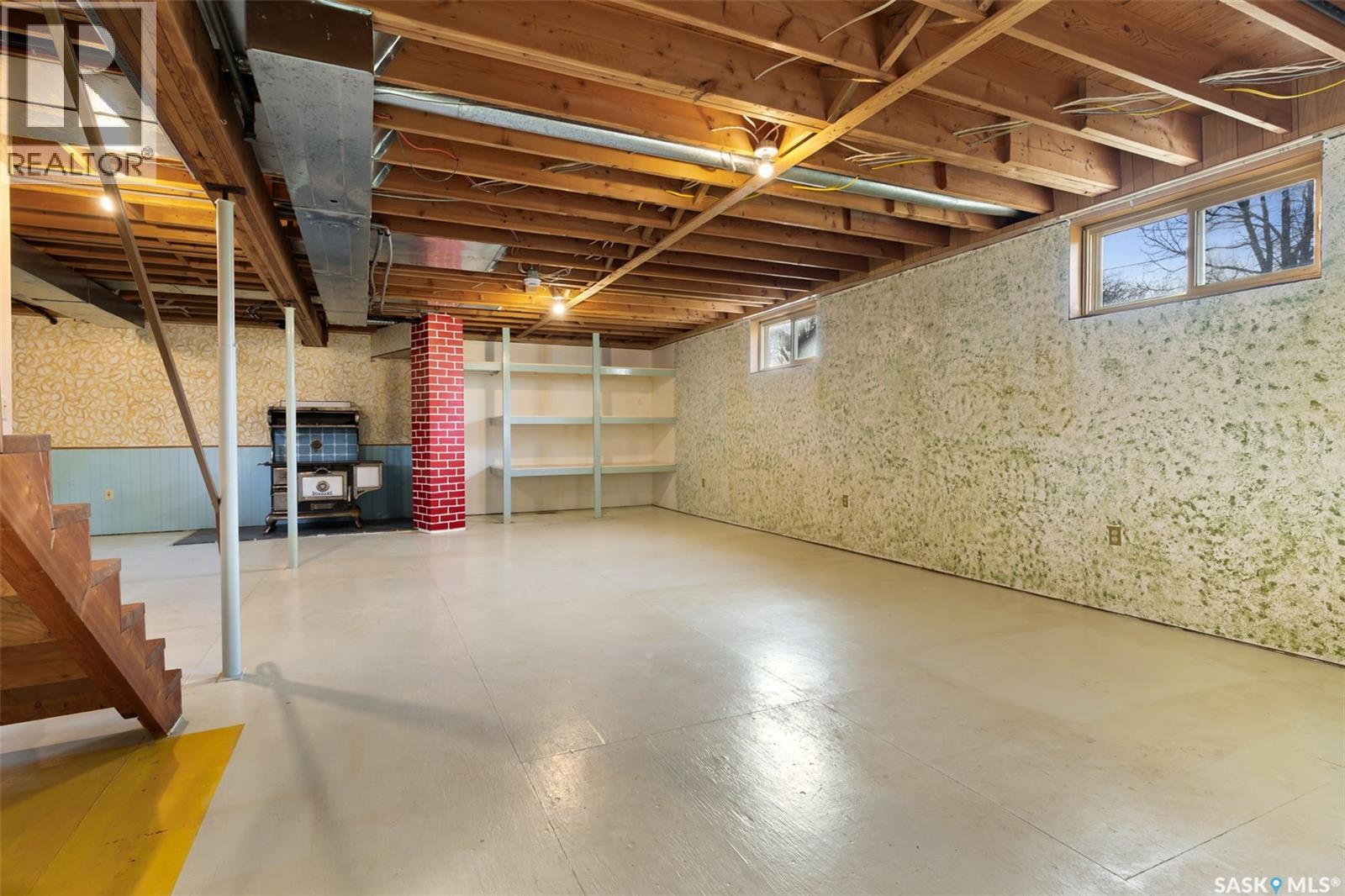 420 3rd Avenue, Kelliher, Saskatchewan  S0A 1V0 - Photo 30 - SK024154