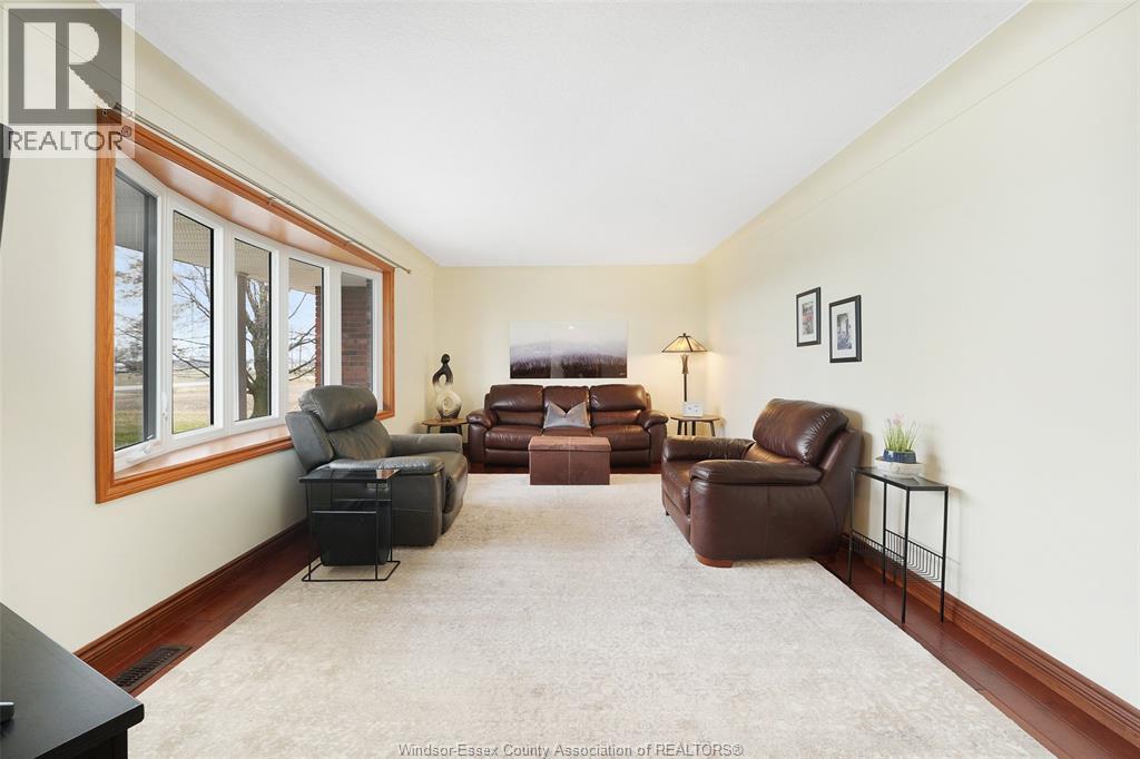 527 County Rd 42, Lakeshore, Ontario N8N 2L9 - Photo 15 - 25028946