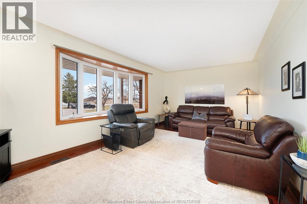 527 County Rd 42, Lakeshore, Ontario N8N 2L9 - Photo 16 - 25028946