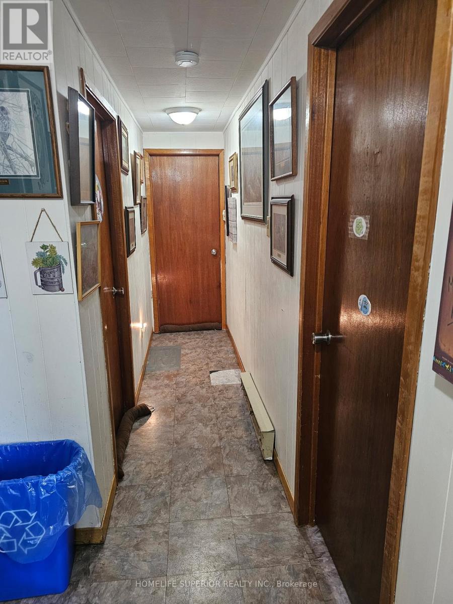 98 Paul Drive, Lanark Highlands, Ontario  K0G 1K0 - Photo 15 - X12399620