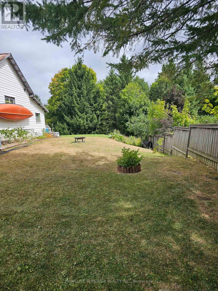 98 Paul Drive, Lanark Highlands, Ontario  K0G 1K0 - Photo 6 - X12399620