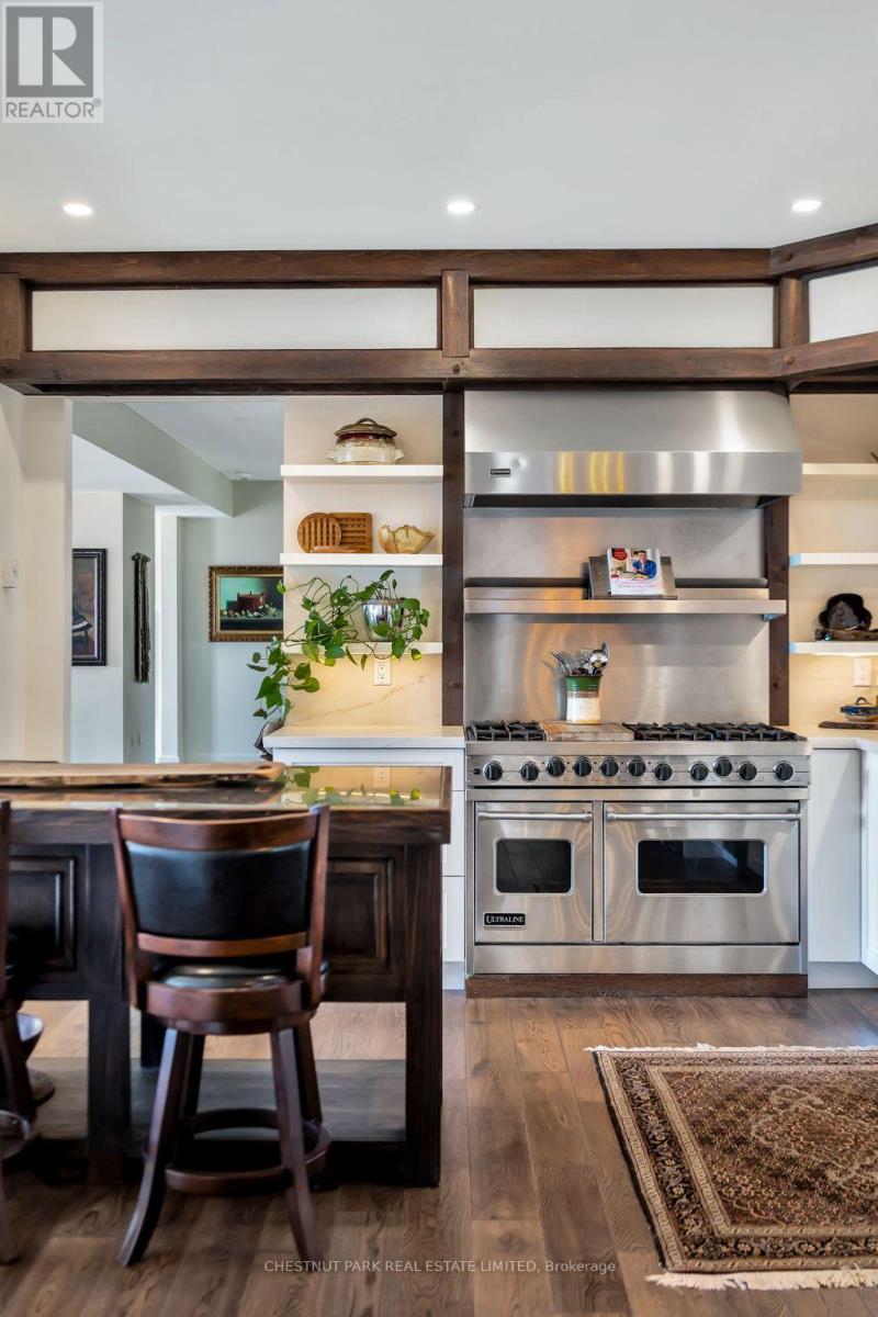 4698 County Road 8, Prince Edward County, Ontario  K0K 2T0 - Photo 18 - X12413046