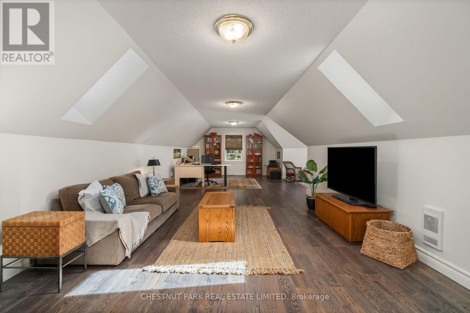 4698 County Road 8, Prince Edward County, Ontario  K0K 2T0 - Photo 32 - X12413046