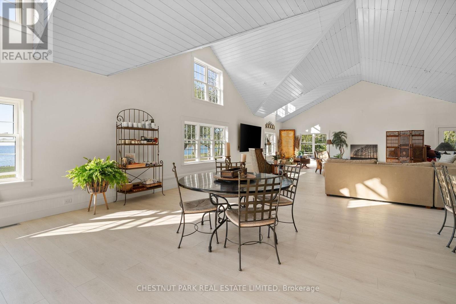 4698 County Road 8, Prince Edward County, Ontario  K0K 2T0 - Photo 45 - X12413046