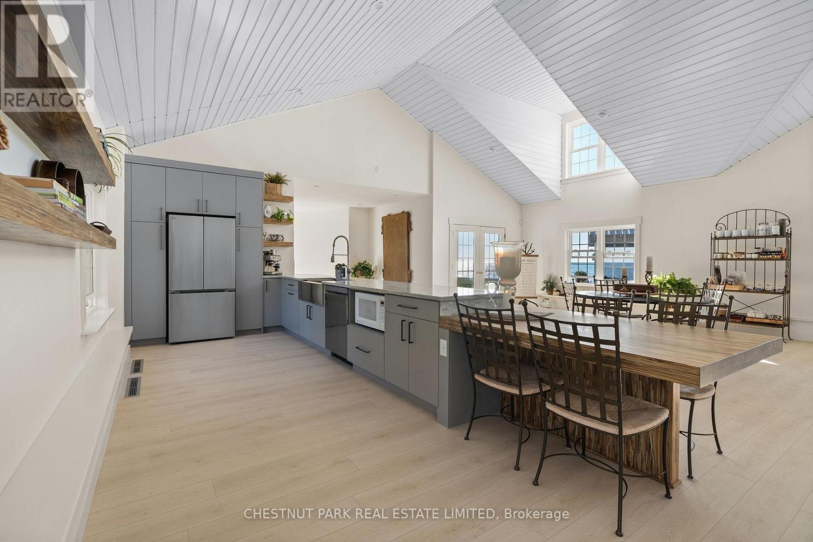 4698 County Road 8, Prince Edward County, Ontario  K0K 2T0 - Photo 47 - X12413046