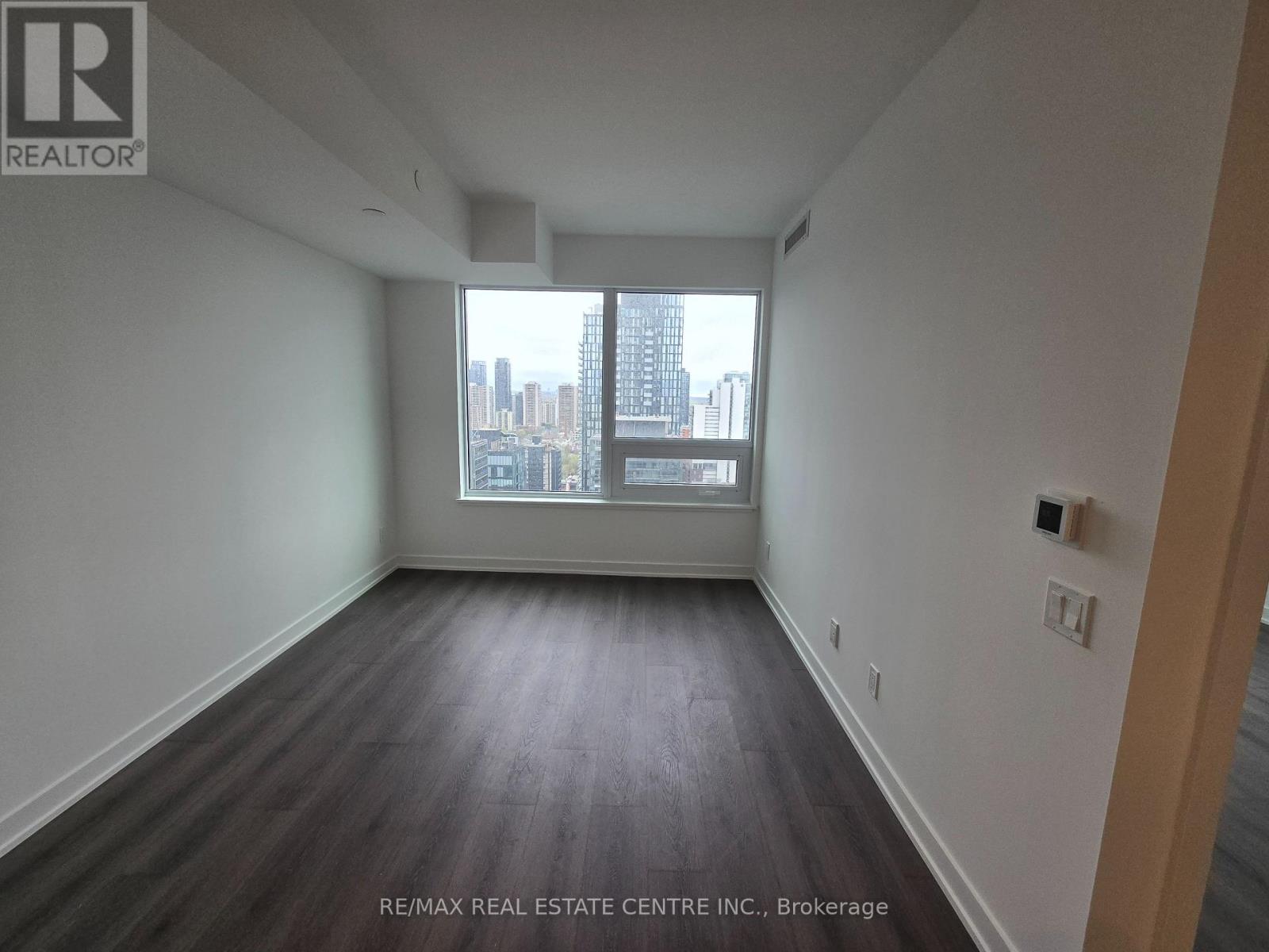 3011 - 8 Wellesley St W Street, Toronto, Ontario  M4Y 0J5 - Photo 6 - C12550938