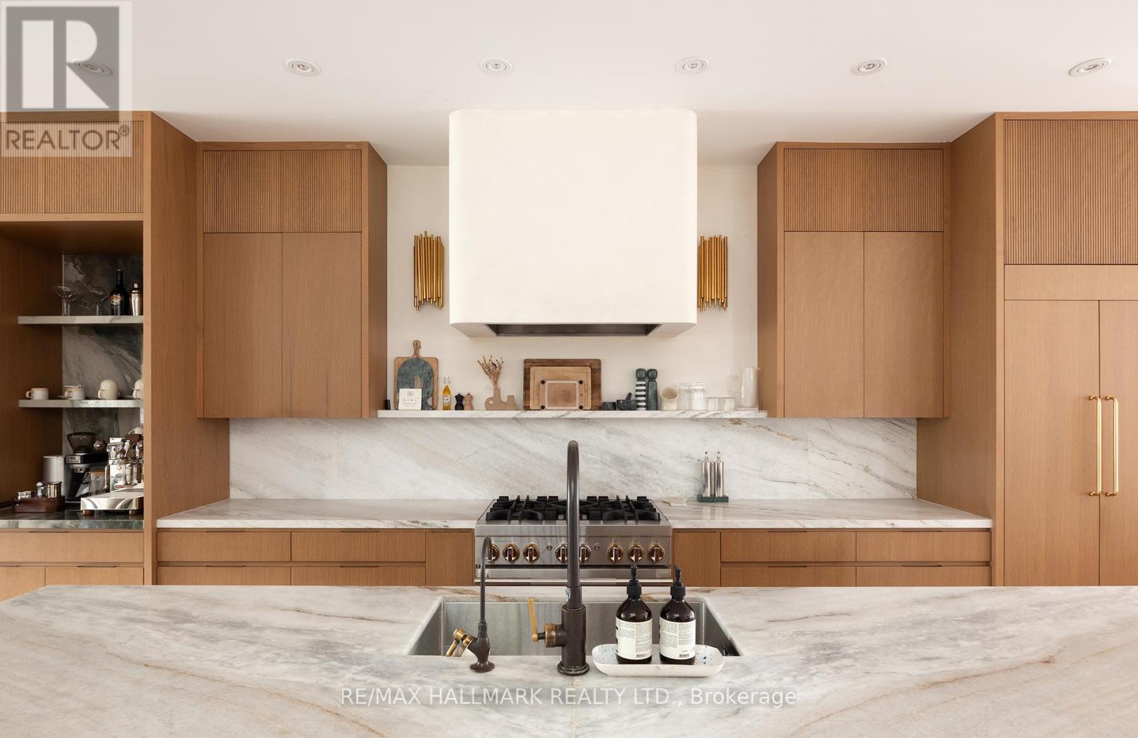 18 Foxley Street, Toronto, Ontario  M6J 1R1 - Photo 10 - C12550972