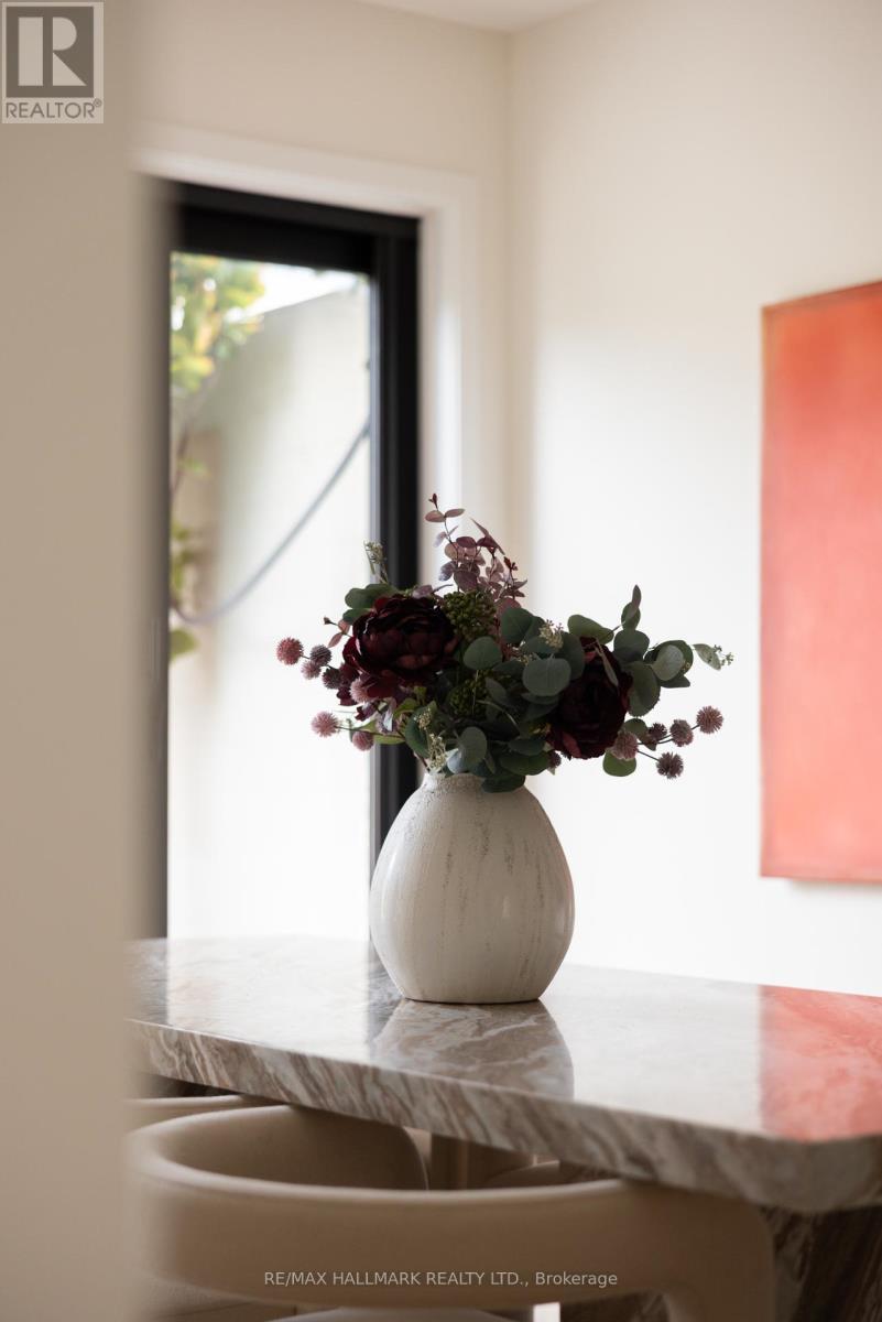 18 Foxley Street, Toronto, Ontario  M6J 1R1 - Photo 25 - C12550972