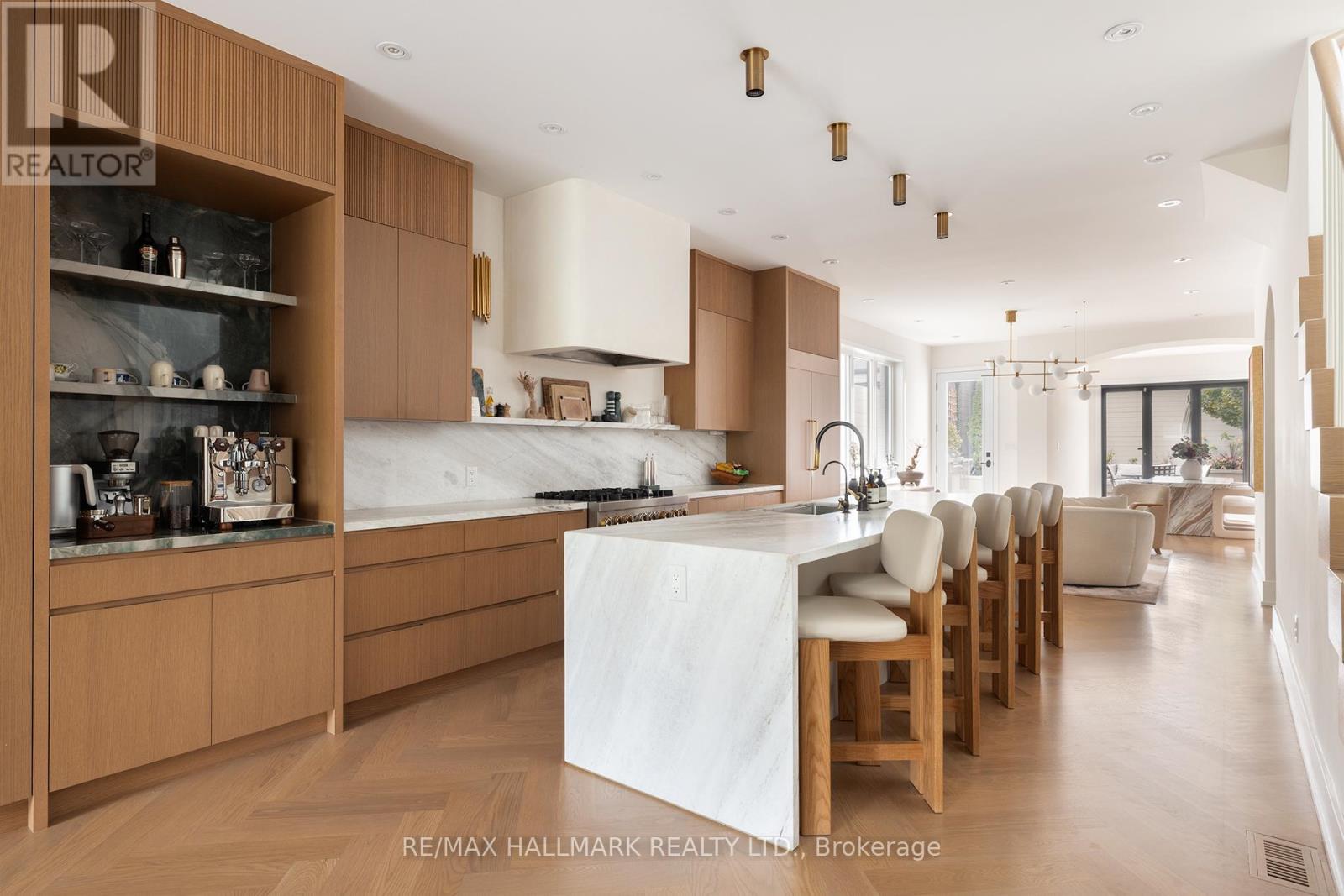 18 Foxley Street, Toronto, Ontario  M6J 1R1 - Photo 9 - C12550972