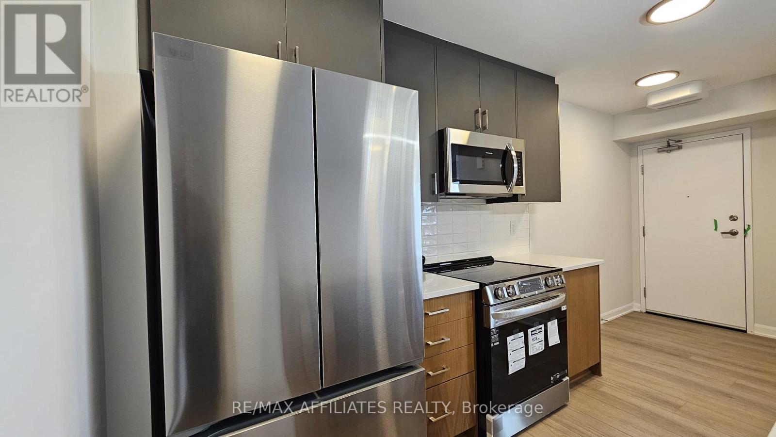 17 - 801 Glenroy Gilbert Drive, Ottawa, Ontario  K2J 5R6 - Photo 35 - X12510800