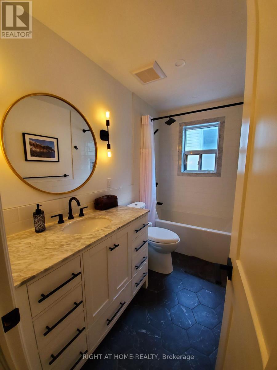 270 Glebeholme Boulevard, Toronto, Ontario M4J 1T2 - Photo 13 - E12551008