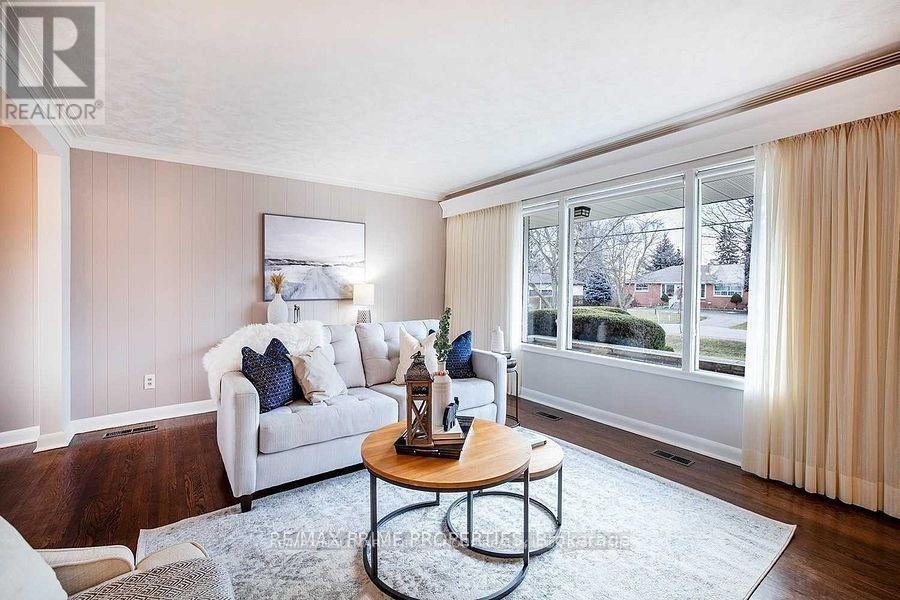 97 Elizabeth Crescent S, Whitby, Ontario  L1N 3R9 - Photo 8 - E12551034