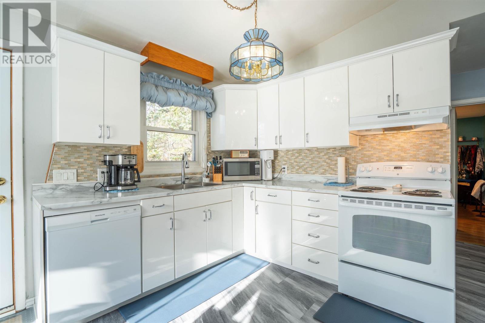 458 Macdonald Ave, Sault Ste. Marie, Ontario  P6B 1H9 - Photo 23 - SM253278