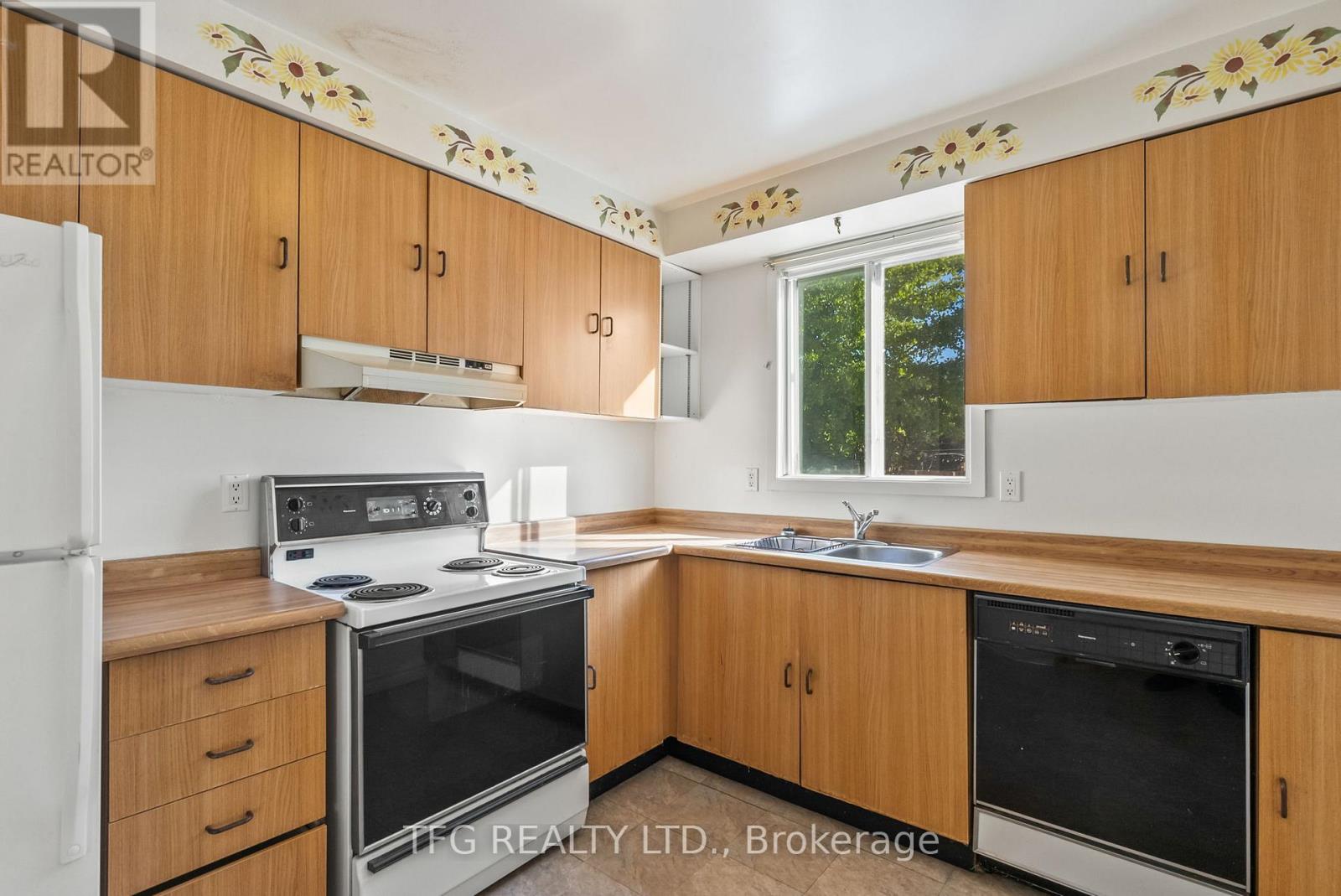 388 Pompano Court, Oshawa, Ontario  L1K 1M9 - Photo 13 - E12551046