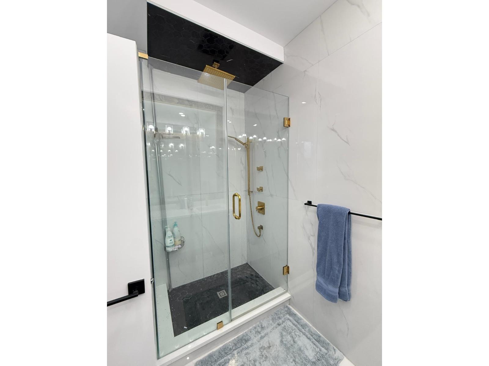 6242 147b Street, Surrey, British Columbia  V3S 3T1 - Photo 5 - R3067245