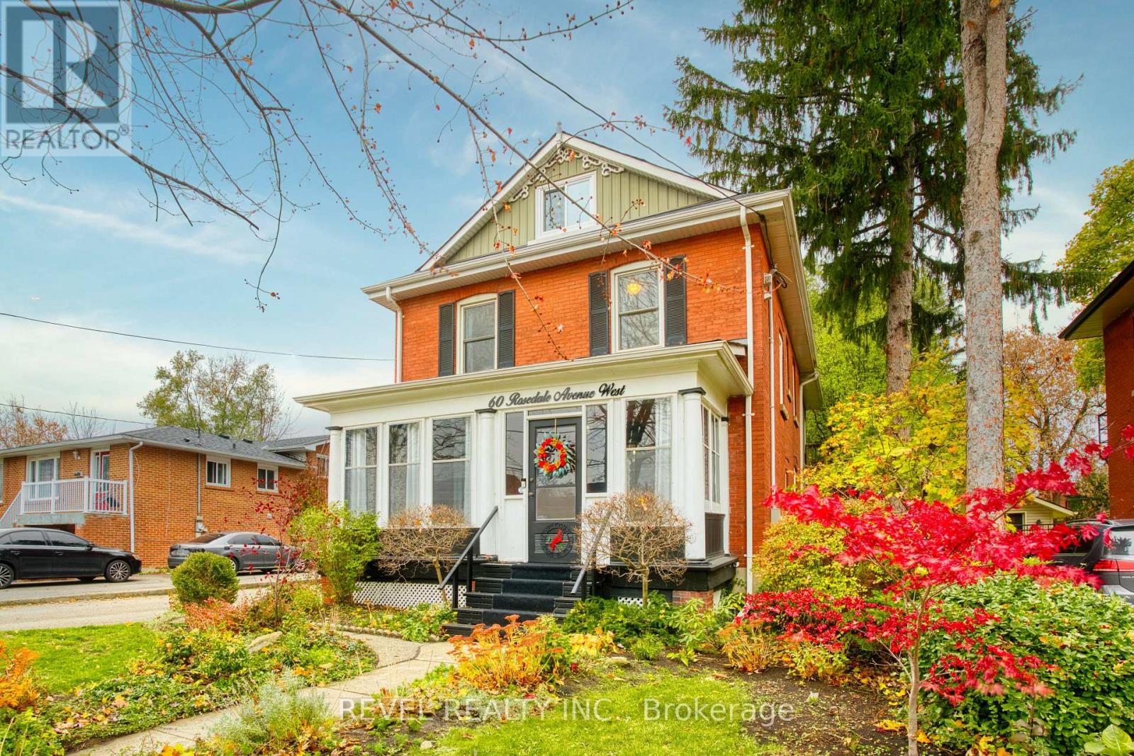 60 Rosedale Avenue W, Brampton, Ontario L6X 1K1 - Photo 4 - W12551158