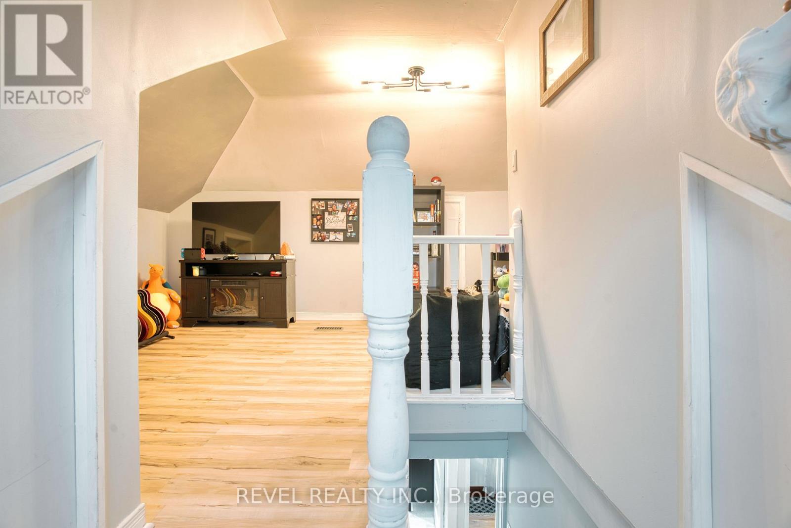 60 Rosedale Avenue W, Brampton, Ontario L6X 1K1 - Photo 40 - W12551158