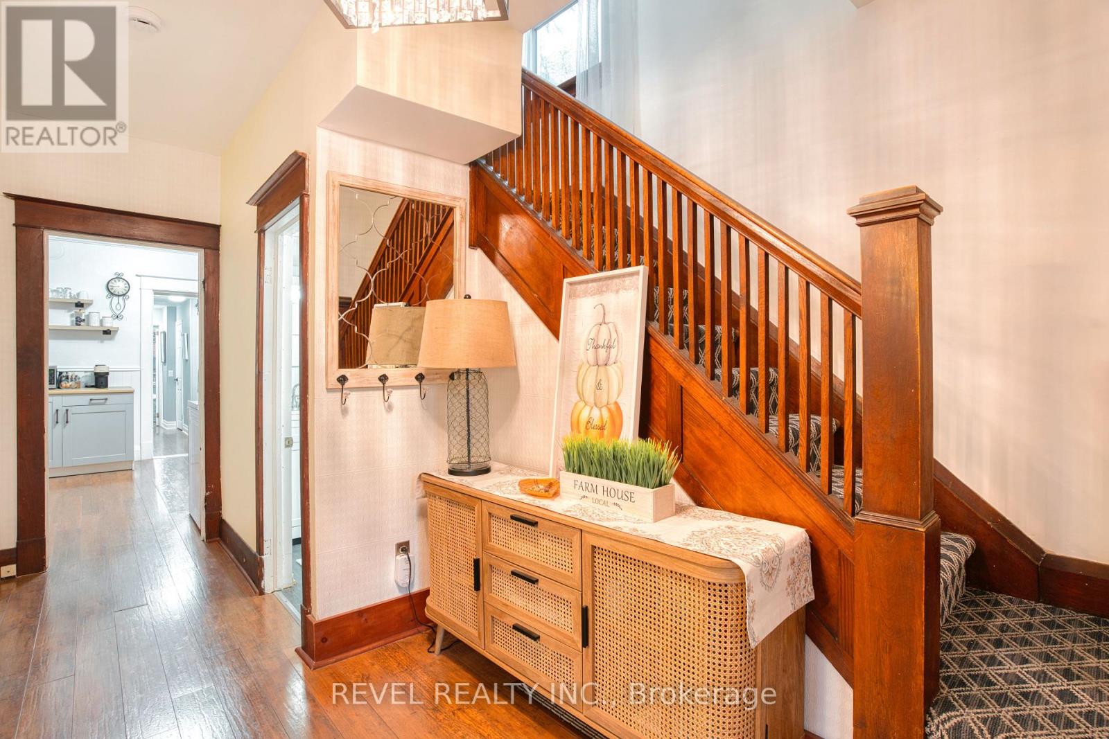 60 Rosedale Avenue W, Brampton, Ontario L6X 1K1 - Photo 8 - W12551158