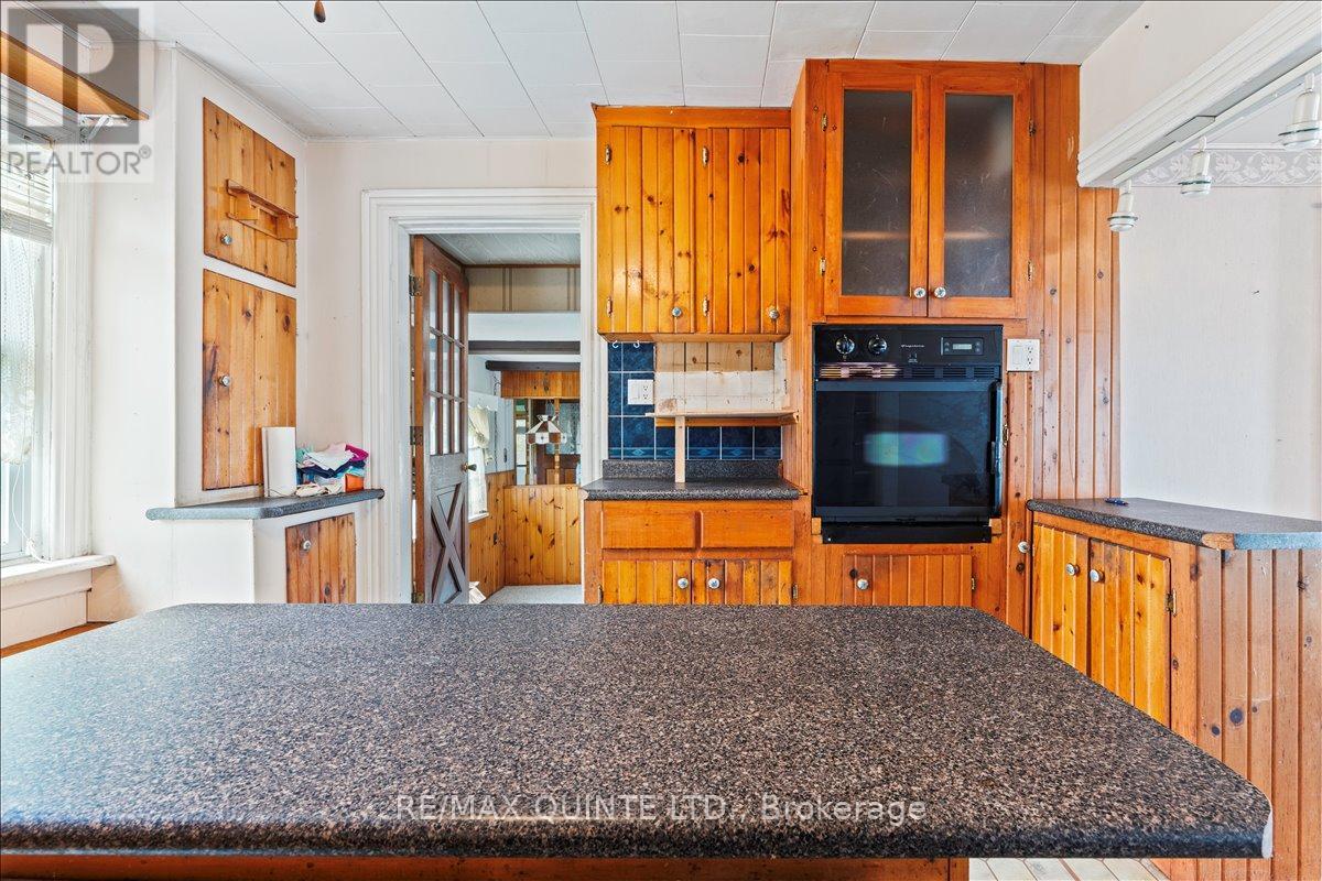 19 Broad Street, Prince Edward County, Ontario  K0K 2T0 - Photo 16 - X12551294