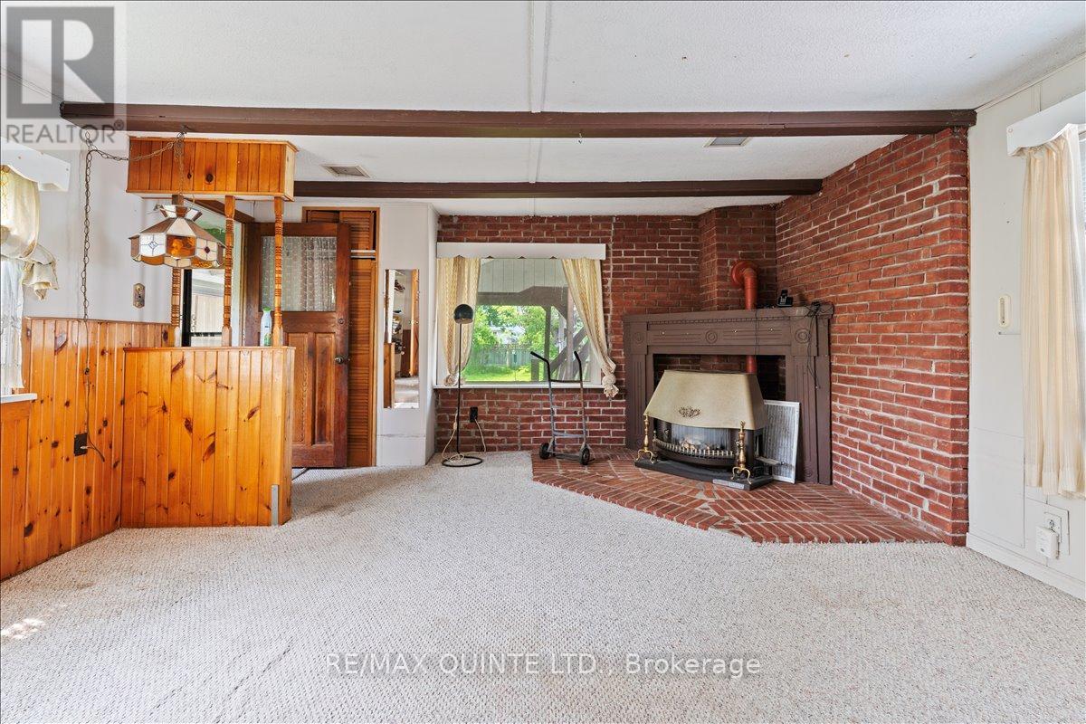 19 Broad Street, Prince Edward County, Ontario  K0K 2T0 - Photo 18 - X12551294