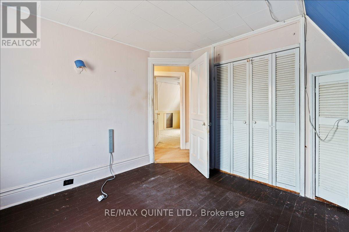 19 Broad Street, Prince Edward County, Ontario  K0K 2T0 - Photo 27 - X12551294