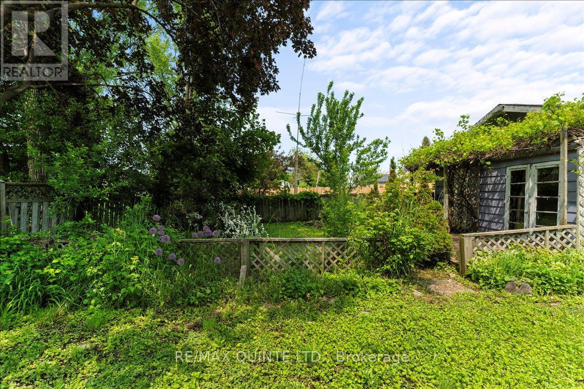 19 Broad Street, Prince Edward County, Ontario  K0K 2T0 - Photo 32 - X12551294