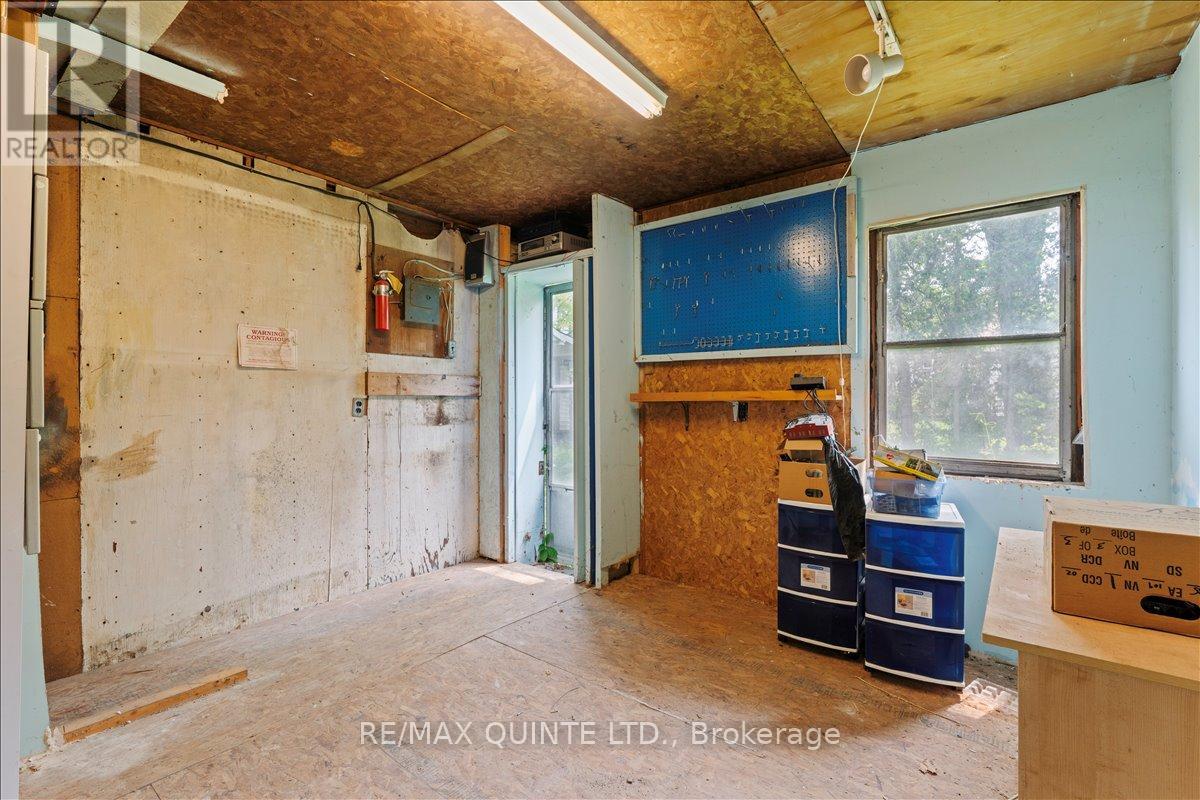 19 Broad Street, Prince Edward County, Ontario  K0K 2T0 - Photo 34 - X12551294