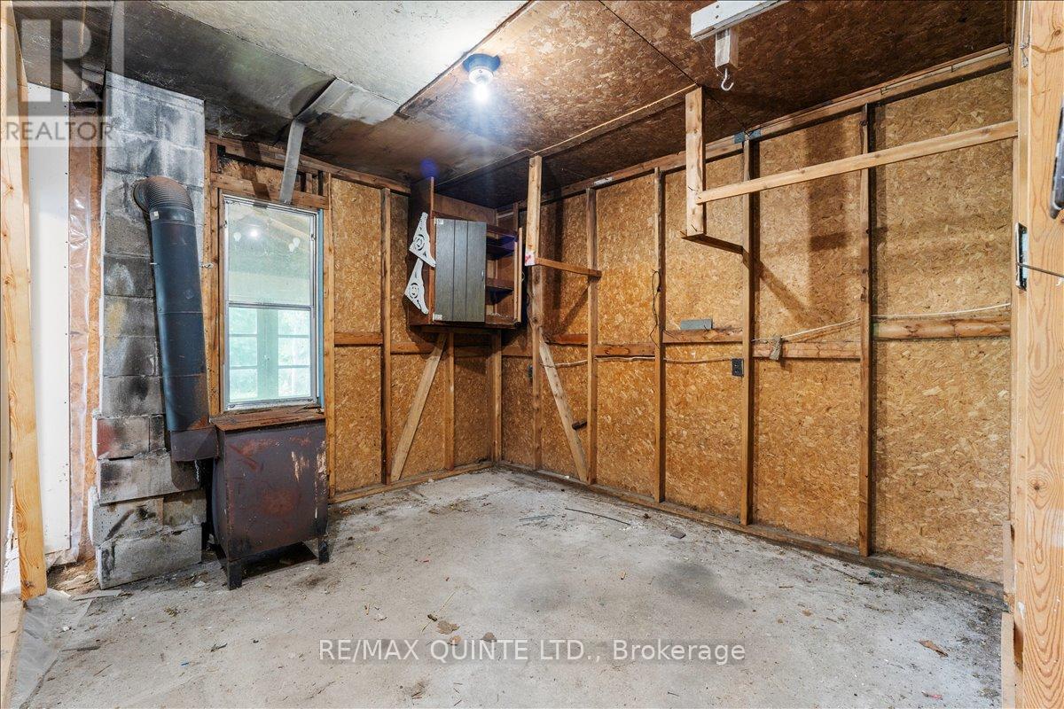 19 Broad Street, Prince Edward County, Ontario  K0K 2T0 - Photo 35 - X12551294