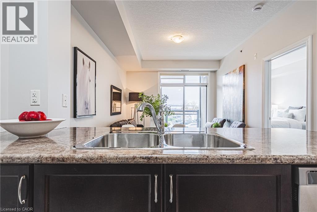 35 Southshore Crescent Unit# 221, Stoney Creek, Ontario  L8E 0J2 - Photo 7 - 40788616