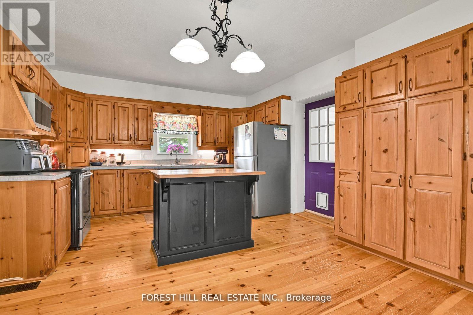 3574 Avonmore Road, North Stormont, Ontario  K0C 1C0 - Photo 9 - X12488290