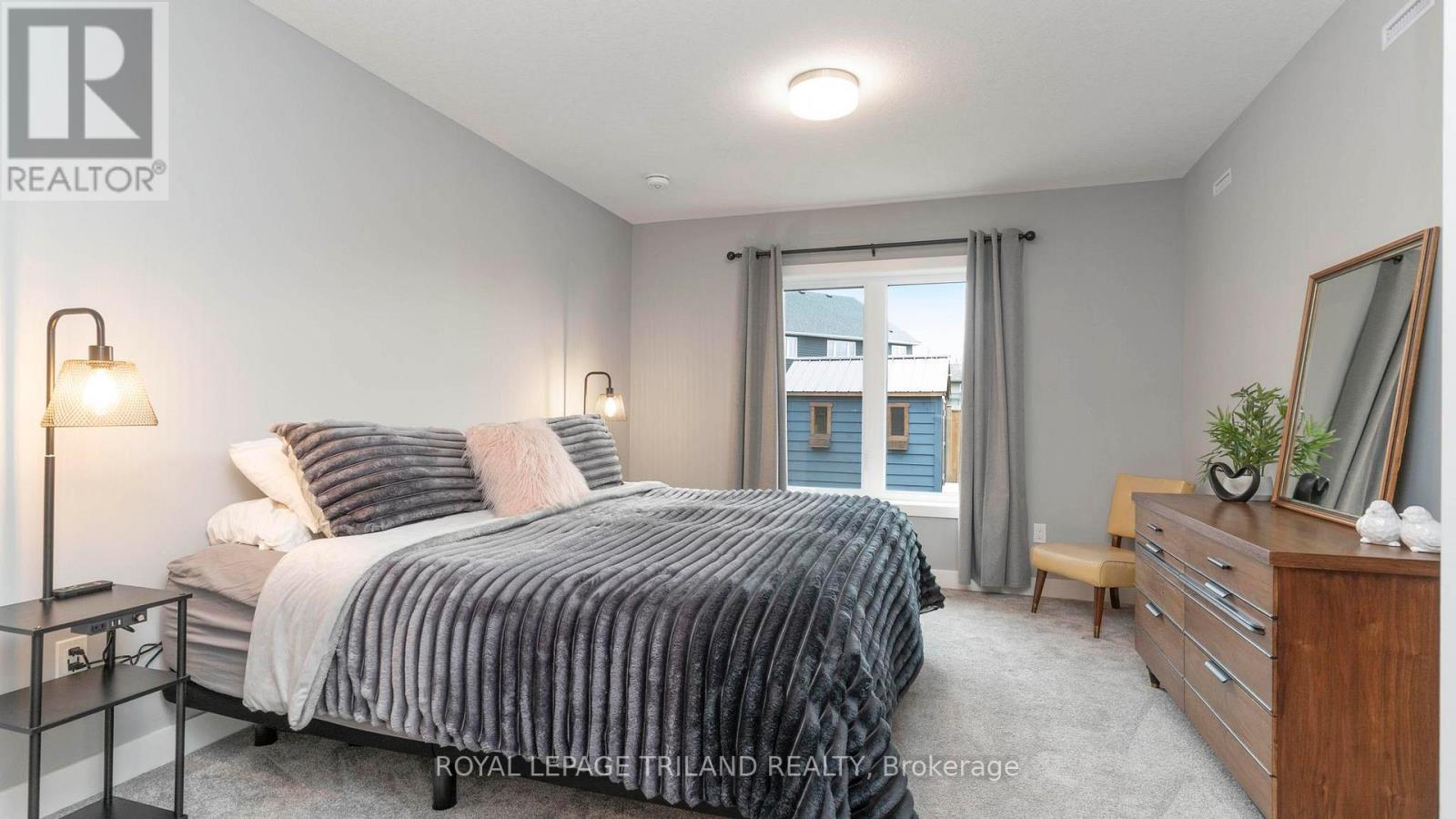 84 Empire Parkway, St. Thomas, Ontario N5R 0N4 - Photo 16 - X12551040