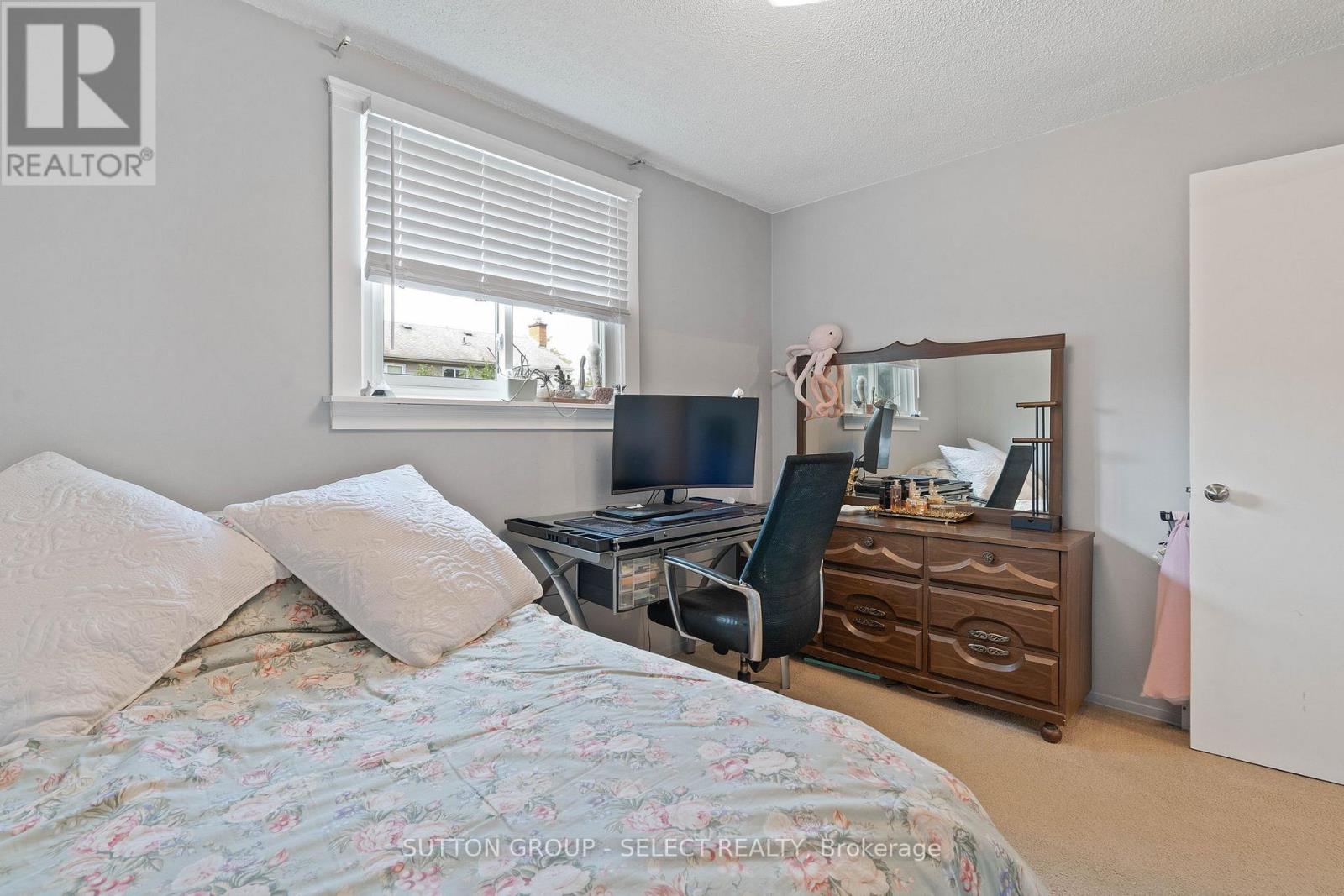 72 Blanchard Crescent, London North, Ontario  N6G 4E4 - Photo 21 - X12551090