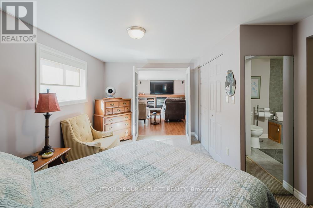 9450 Longwoods Road, Chatham-Kent, Ontario  N7M 5J1 - Photo 13 - X12551092