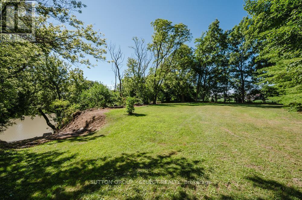 9450 Longwoods Road, Chatham-Kent, Ontario  N7M 5J1 - Photo 25 - X12551092