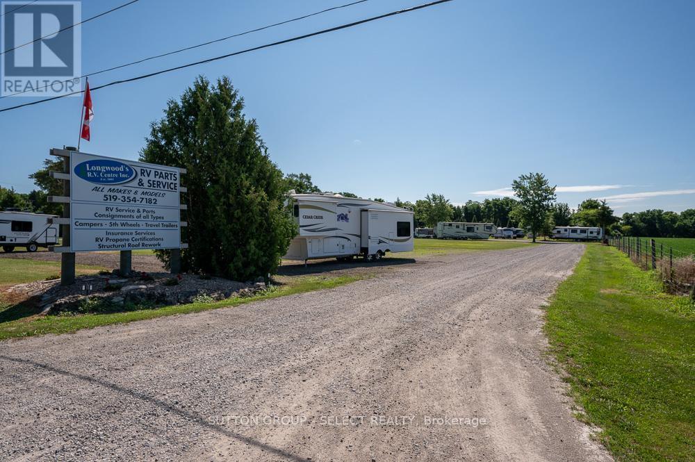 9450 Longwoods Road, Chatham-Kent, Ontario  N7M 5J1 - Photo 33 - X12551092