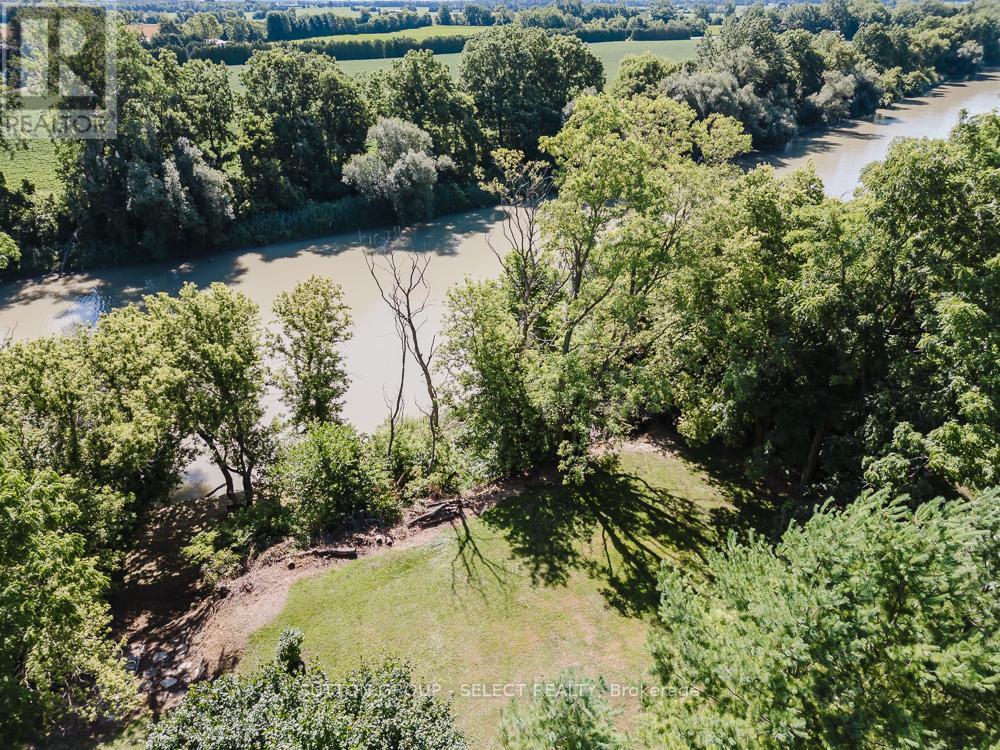 9450 Longwoods Road, Chatham-Kent, Ontario  N7M 5J1 - Photo 43 - X12551092