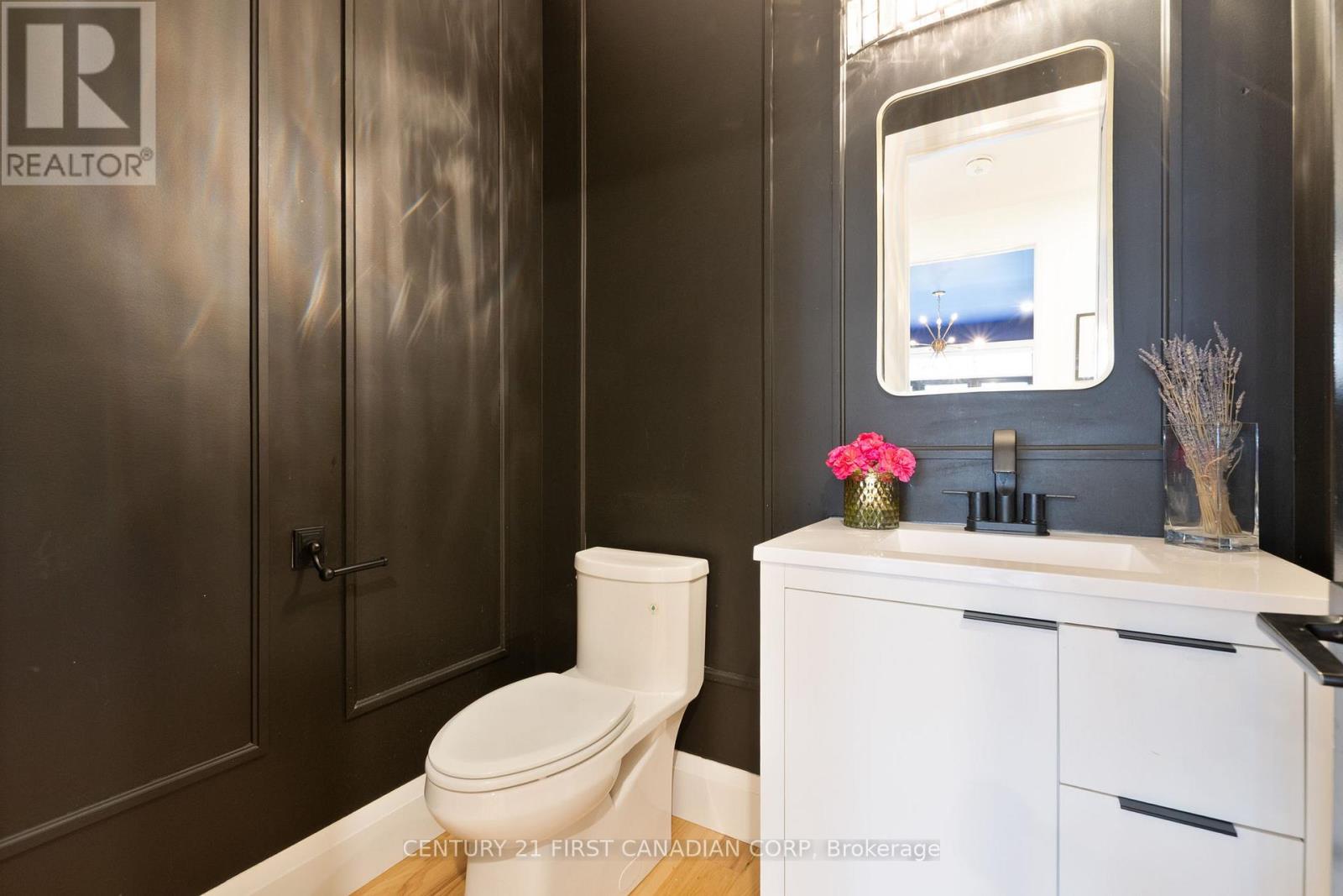 2347 Yellowbirch Court, London North, Ontario  N6G 5C1 - Photo 20 - X12551226