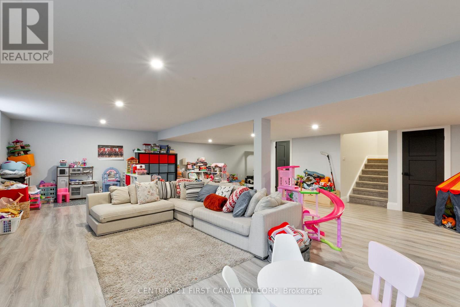 2347 Yellowbirch Court, London North, Ontario  N6G 5C1 - Photo 39 - X12551226