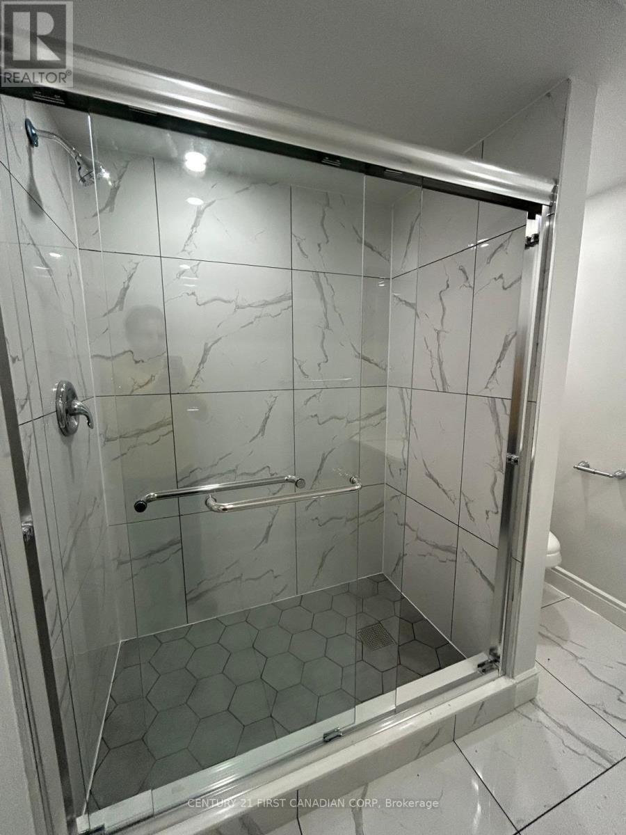 7-Lower - 595 Third Street, London East, Ontario  N5V 4A1 - Photo 2 - X12551238