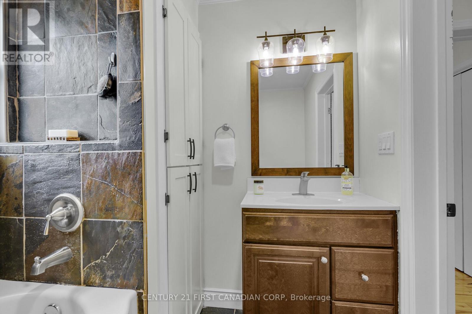 4279 South Routledge Road, London South, Ontario  N6P 1A3 - Photo 31 - X12551262