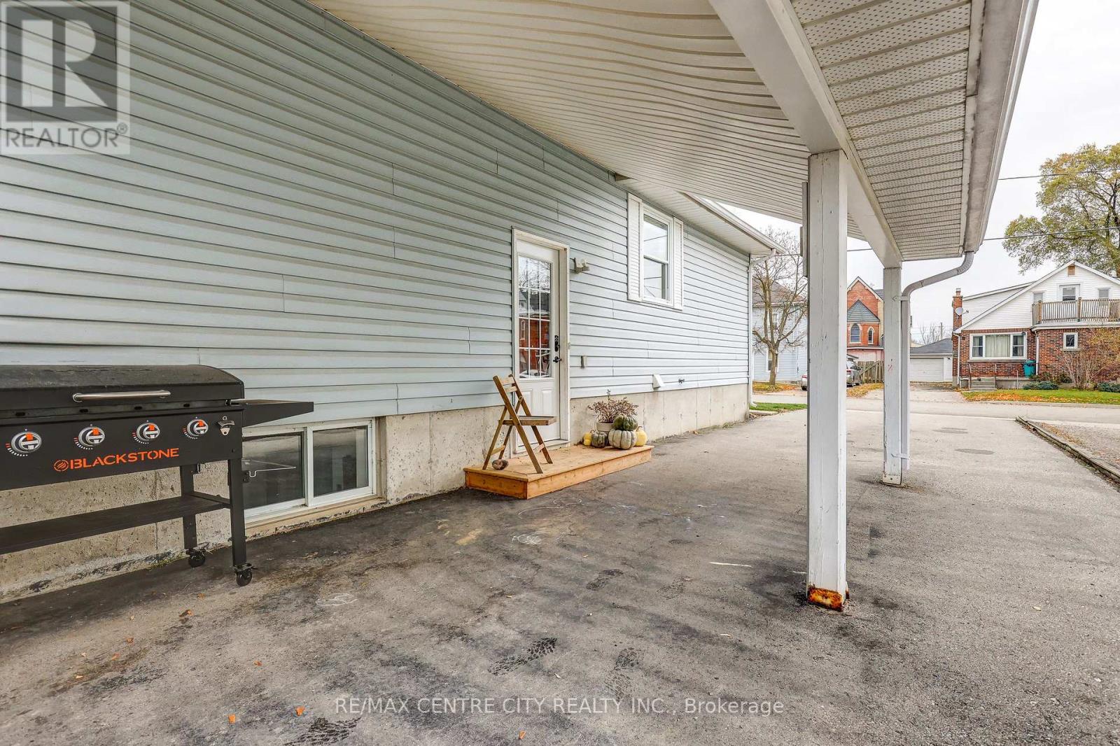 10 Cedar Street, Aylmer, Ontario  N5H 2E5 - Photo 16 - X12551274