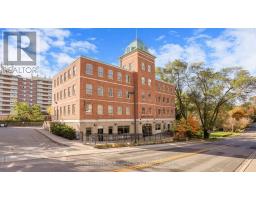 121 ROBINSON STREET, Markham, Ontario