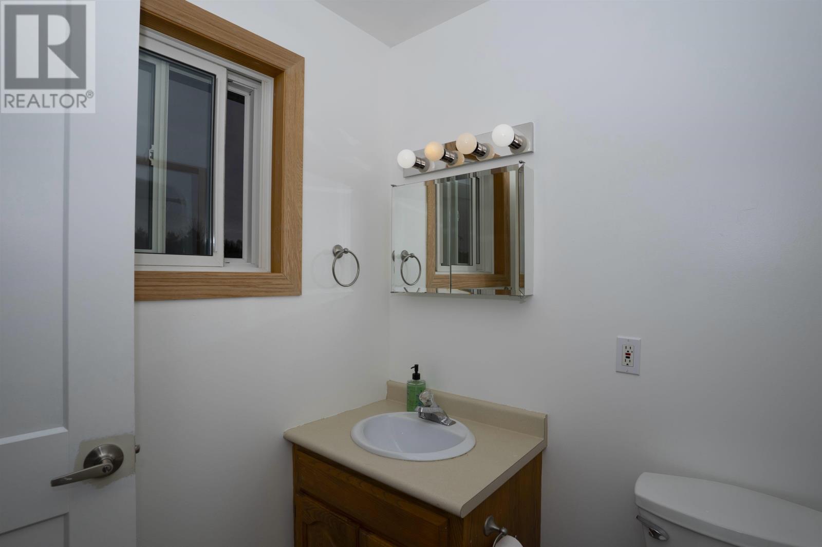 145 Nottingham Cres, Thunder Bay, Ontario  P7G 1B5 - Photo 20 - TB253432