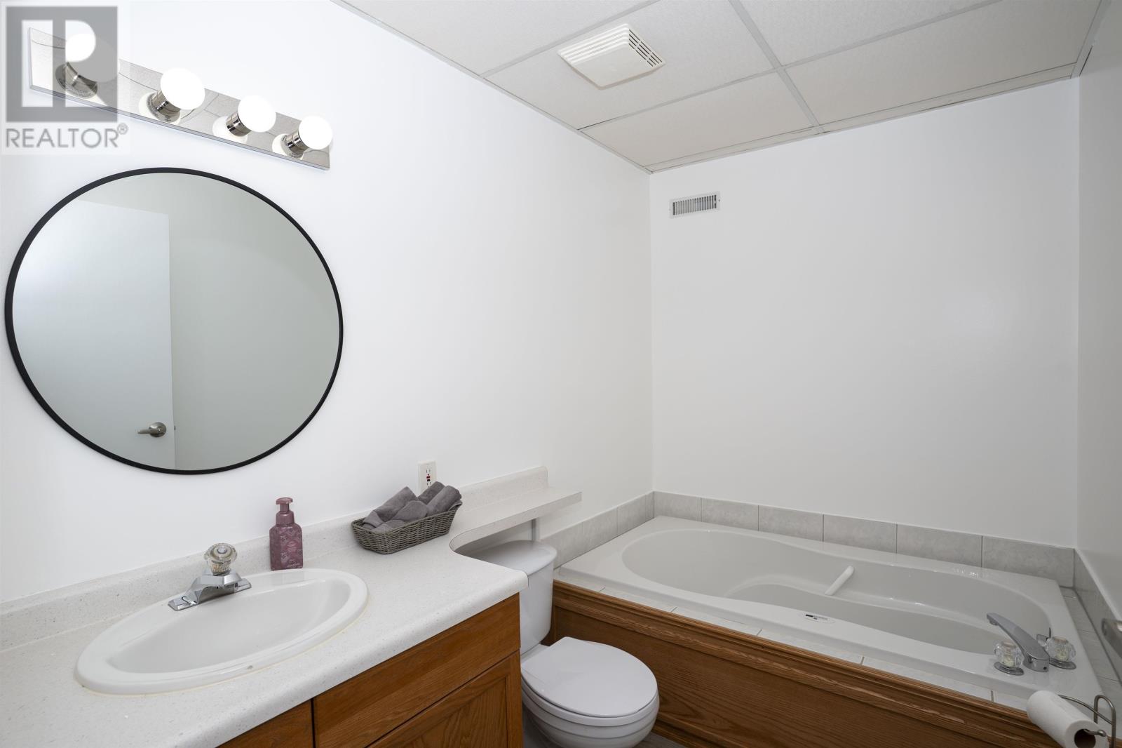 145 Nottingham Cres, Thunder Bay, Ontario  P7G 1B5 - Photo 40 - TB253432